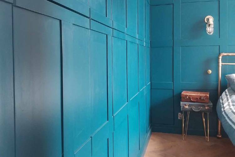 image insert about us one